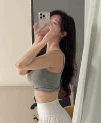 🌸 人妻系のEカップ、  艶やかなロングヘアと甘い体の匂い。  目線がえろい。