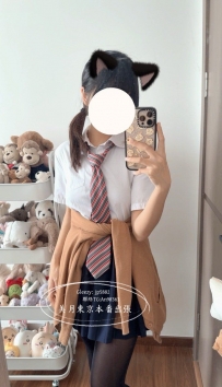 🔸ミニマム女子 × ベタベタ甘えん坊。150cm・Bカップ。小さくて甘えん坊、放っておけ