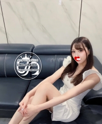 👉清純な女の子。雰囲気が清潔で、笑顔が優しい