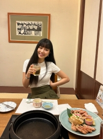 🌸お姉さん系、上品な服装に優しい声。胸元から目が離せないタイプ