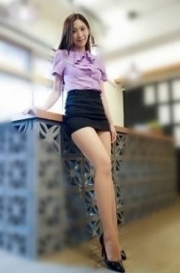 夏麗：身材性感水多性欲強 騷浪  敢玩  口交第一