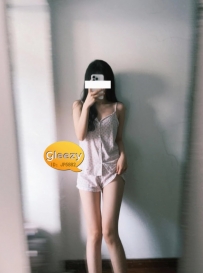 🌸脚長くて、ヒップの丸みが完璧すぎて…後ろ姿で即予約されます