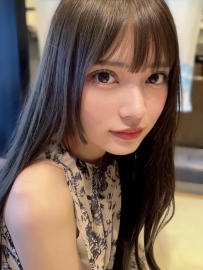 🌸ロングヘアの清楚系、優しくて大人の色気あり。ボディラインも完璧